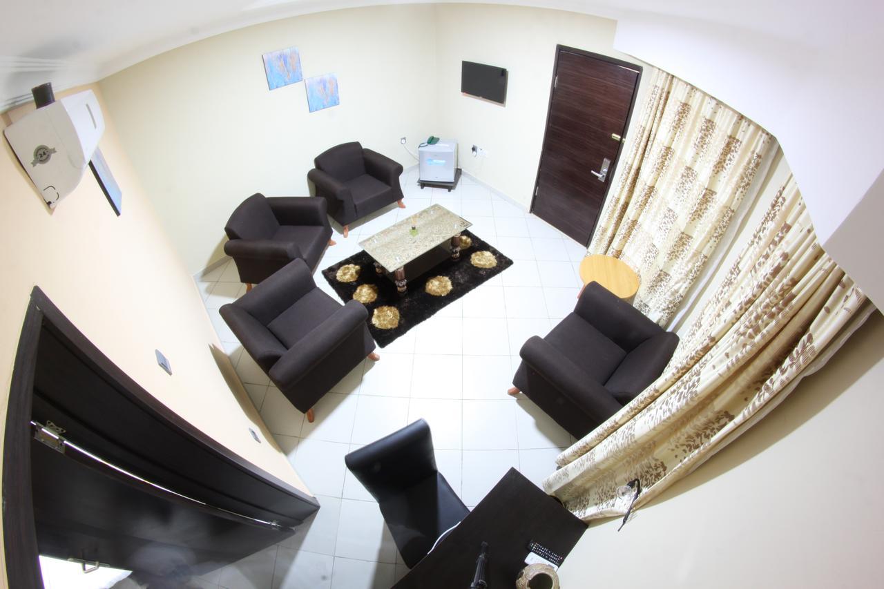 Celia'S Suites Abeokuta Exterior foto